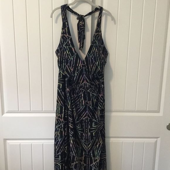 CITY CHIC | Mirrored Geo Maxi Dress - Picture 6 of 8